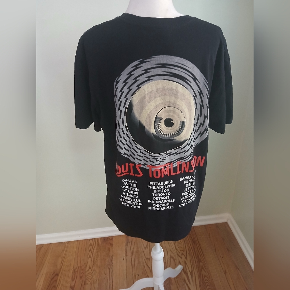 Louis Tomlinson Cloud Eye Faith In The Future World Tour 2022 Concert Tee LARGE